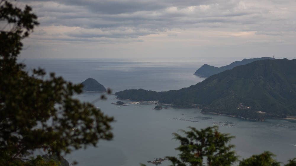 Looking out from Magose Tōge into the cove just before Owase City.