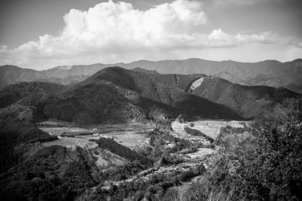 Looking down over the valley near Takahara